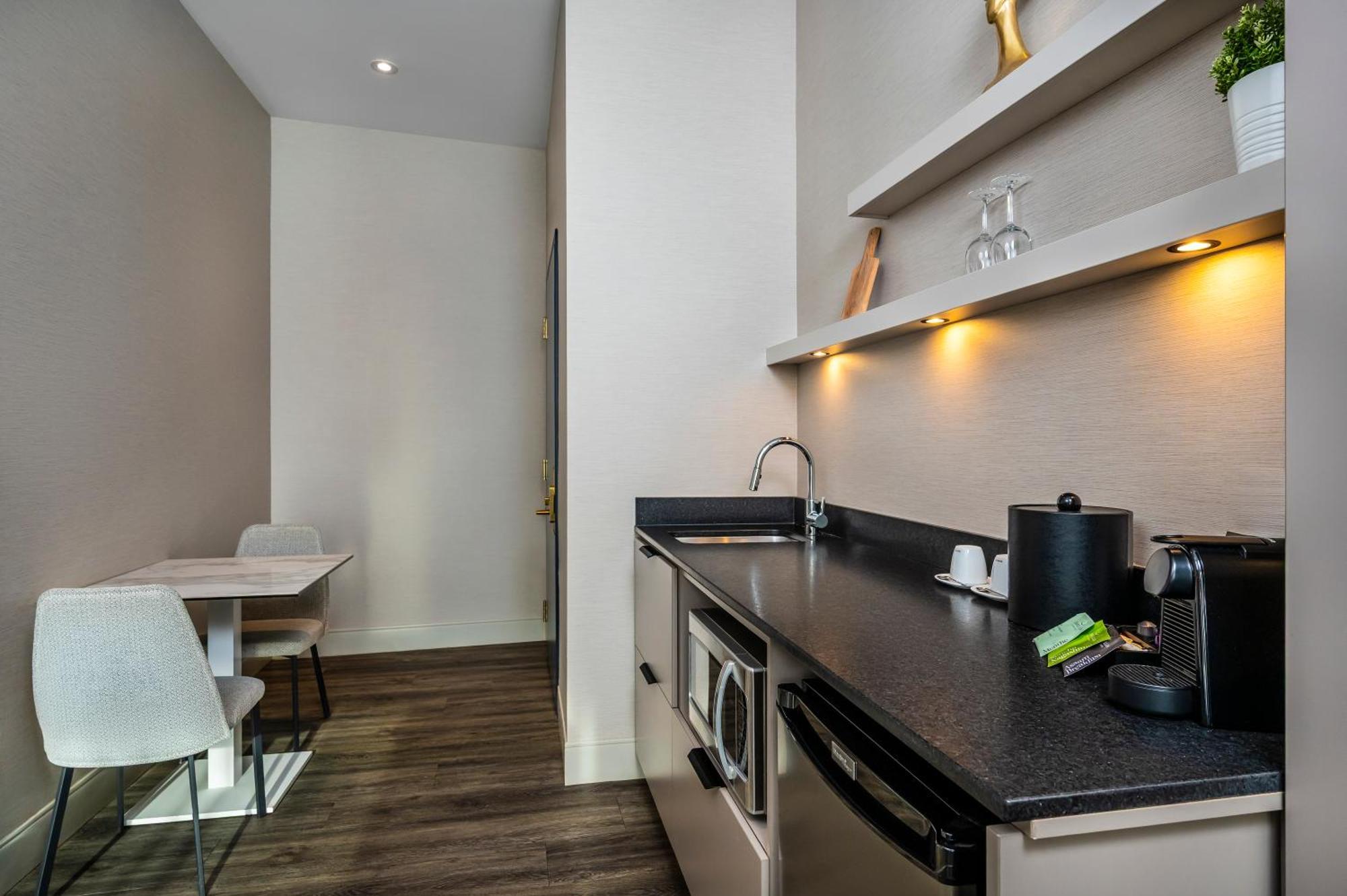 Efficiency King Suite